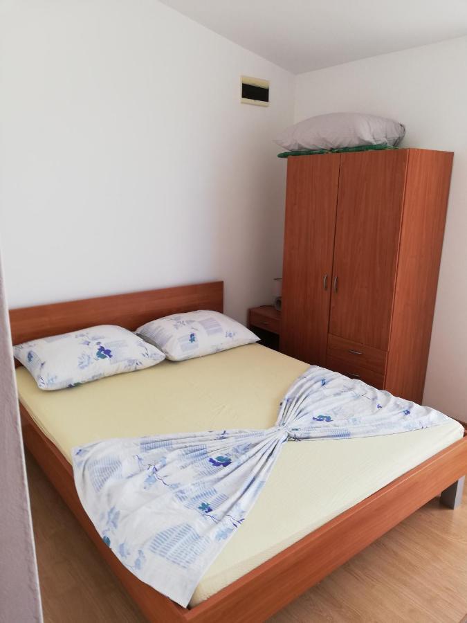 Kovacic Apartment Vir Luaran gambar