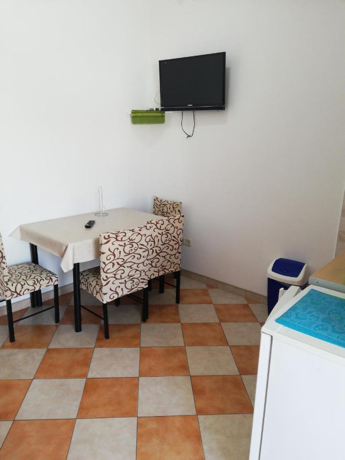 Kovacic Apartment Vir Luaran gambar
