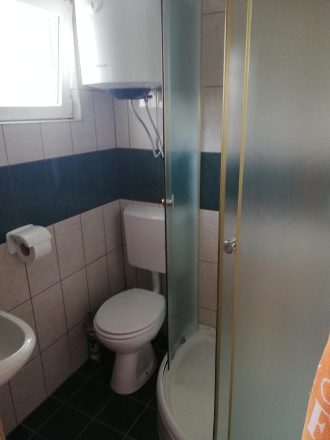 Kovacic Apartment Vir Luaran gambar